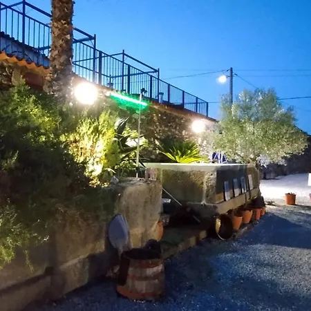 Rosa Xvi - Garden Guest house 3*