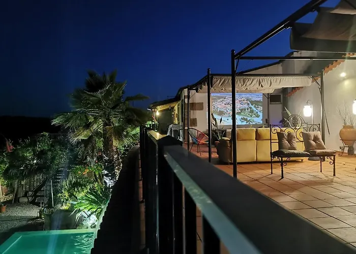 Rosa Xvi - Garden 3*